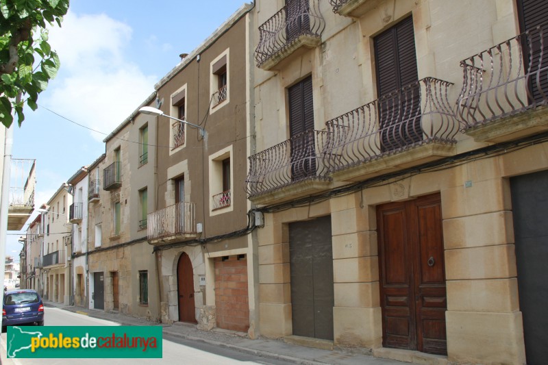 Vilagrassa - Carrer de Tàrrega (Foto: Albert Esteves, 2018) Vilagrassa - Carrer de Tàrrega