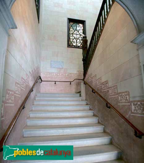 Tàrrega - Cal Casals (Cambra de Comerç), escala monumental Tàrrega - Cal Casals (Cambra de Comerç), escala monumental