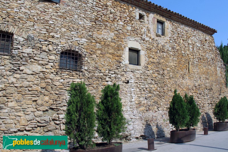 Palau-sator - Muralla