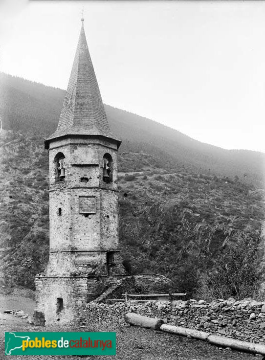 Aubèrt - Església de la Mare de Déu del Roser (Foto: Juli Soler Santaló -Arxiu Fotogràfic Centre Excursionista de Catalunya, inici segle XX) Aubèrt - Església de la Mare de Déu del Roser