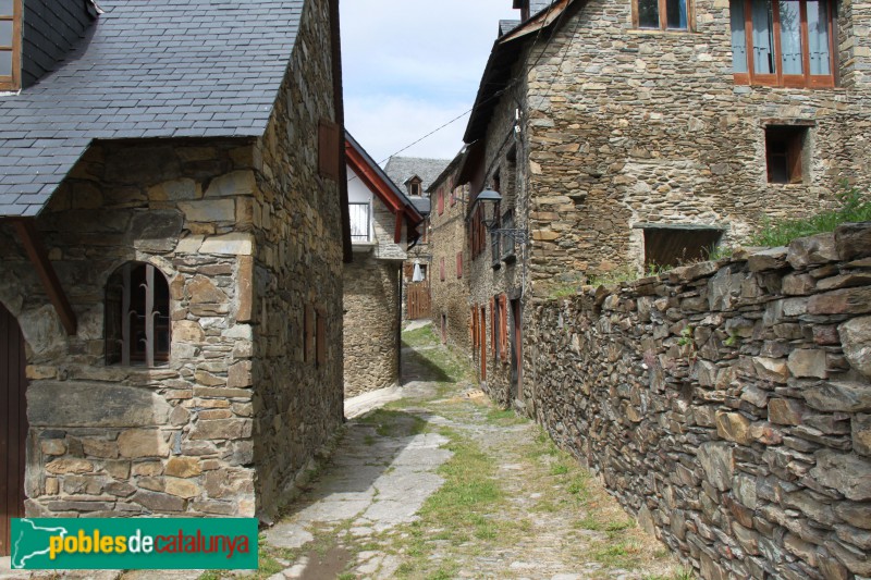 Mont - Carrer dera Verge (Foto: Albert Esteves, 2018) Mont - Carrer dera Verge