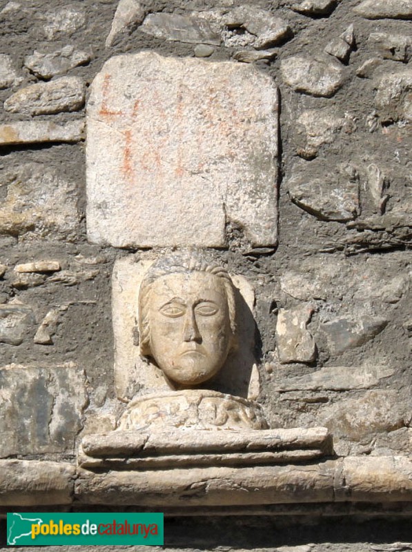 Escunhau - Casa Espanyolet, detall de la porta (Foto: Albert Esteves, 2018) Escunhau - Casa Espanyolet, detall de la porta