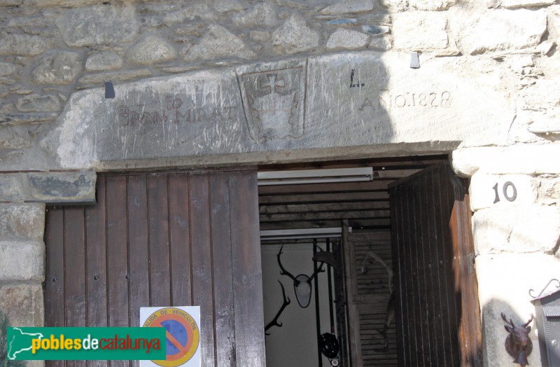 Escunhau - Llinda datada (Foto: Albert Esteves, 2018) Escunhau - Llinda datada