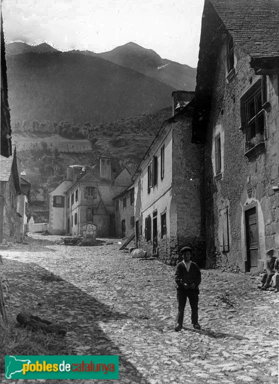 Escunhau (Foto: Juli Soler Santaló -Arxiu Fotogràfic Centre Excursionista de Catalunya, c1910) Escunhau