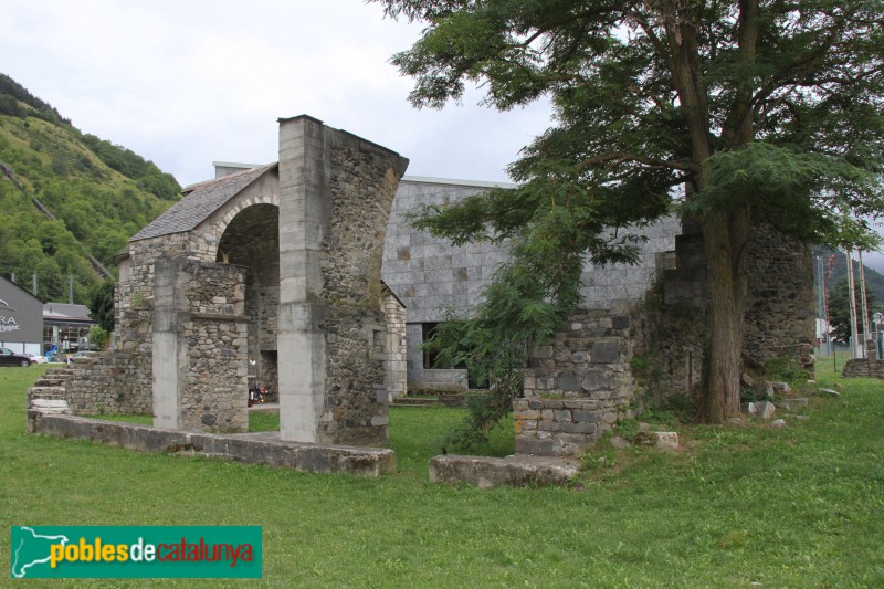 Vielha - Església de Santa Maria de Mijaran (Foto: Albert Esteves, 2018) Vielha - Església de Santa Maria de Mijaran