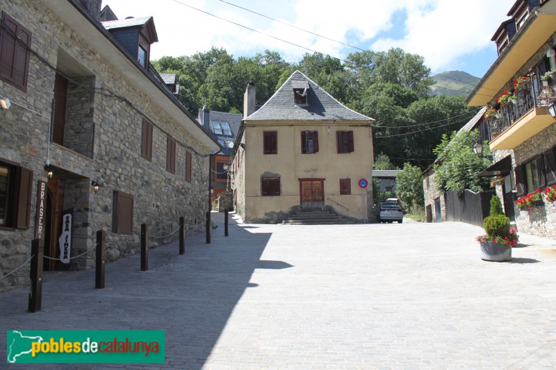 Vielha - Casa Esteve (Foto: Albert Esteves, 2018) Vielha - Casa Esteve