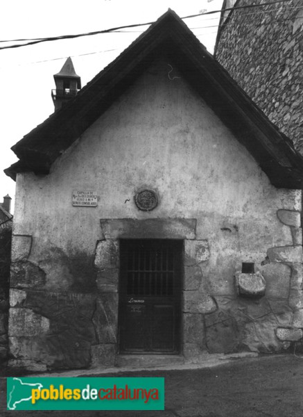 Vielha - Capella de la Mare de Déu de la Pietat (Foto: Elisa Ros -calaix.gencat.cat-, 1982) Vielha - Capella de la Mare de Déu de la Pietat