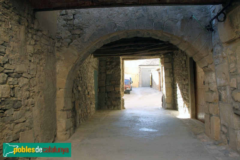 Guimerà - Pas cobert (Foto: Albert Esteves, 2018) Guimerà - Pas cobert