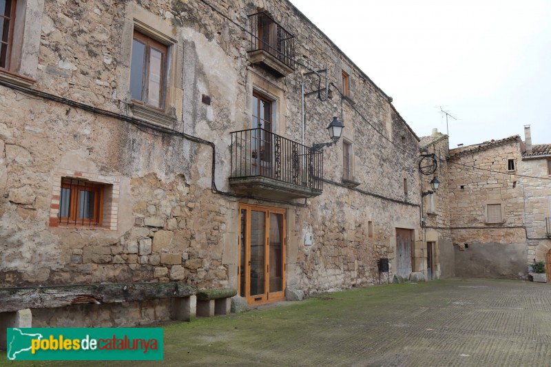 Sant Martí de Riucorb - El Vilet, plaça Major (Foto: Albert Esteves, 2018) Sant Martí de Riucorb - El Vilet, plaça Major