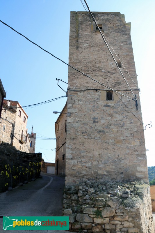 Sant Martí de Riucorb - Cal Bellart (Rocafort de Vallbona), façana del carrer de la Costa (Foto: Albert Esteves, 2018) Sant Martí de Riucorb - Cal Bellart (Rocafort de Vallbona), façana del carrer de la Costa