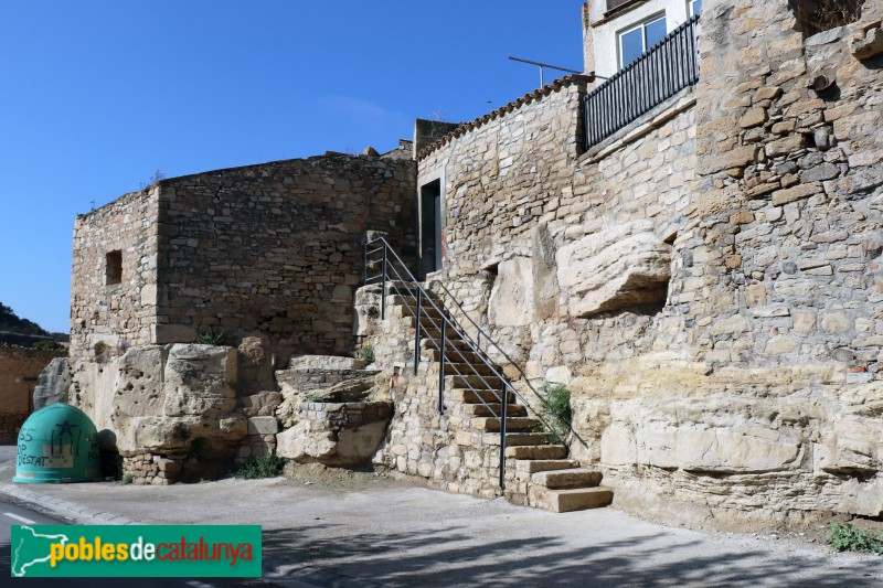 Sant Martí de Riucorb - Muralla de Rocafort de Vallbona (Foto: Albert Esteves, 2018) Sant Martí de Riucorb - Muralla de Rocafort de Vallbona