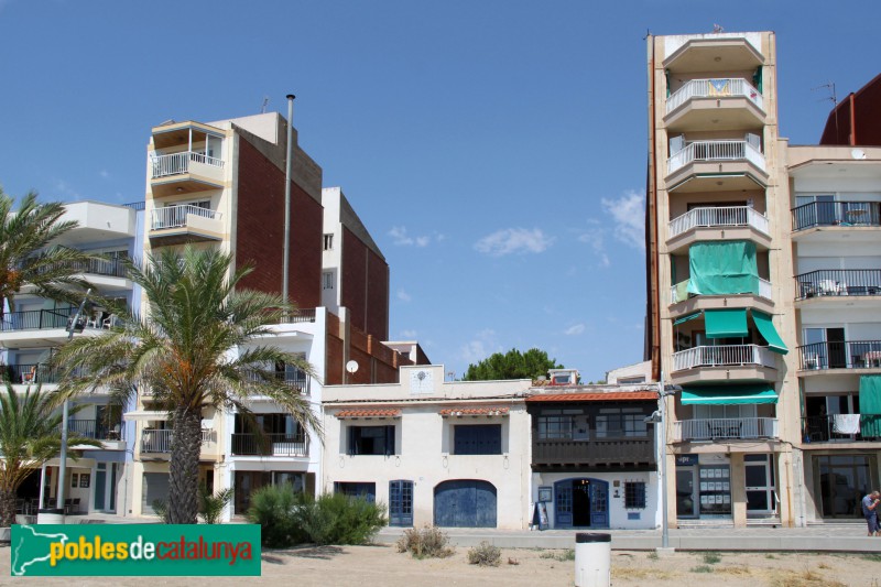 Calafell - Cases de pescadors (Foto: Albert Esteves, 2018) Calafell - Cases de pescadors