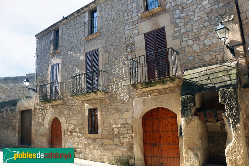 Vallbona de les Monges - Cal Berguedà (Foto: Albert Esteves, 2018) Vallbona de les Monges - Cal Berguedà