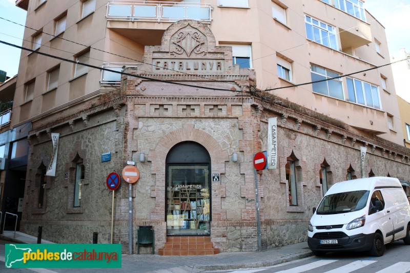 Cornellà de Llobregat - Can Masip (Foto: Albert Esteves, 2018) Cornellà de Llobregat - Can Masip