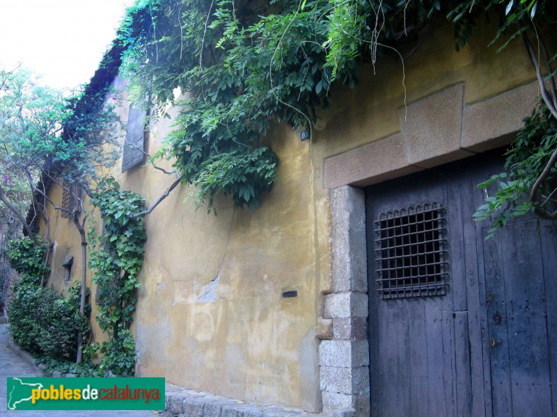 Esplugues de Llobregat - Can Cargol (Foto: Albert Esteves, 2006) Esplugues de Llobregat - Can Cargol