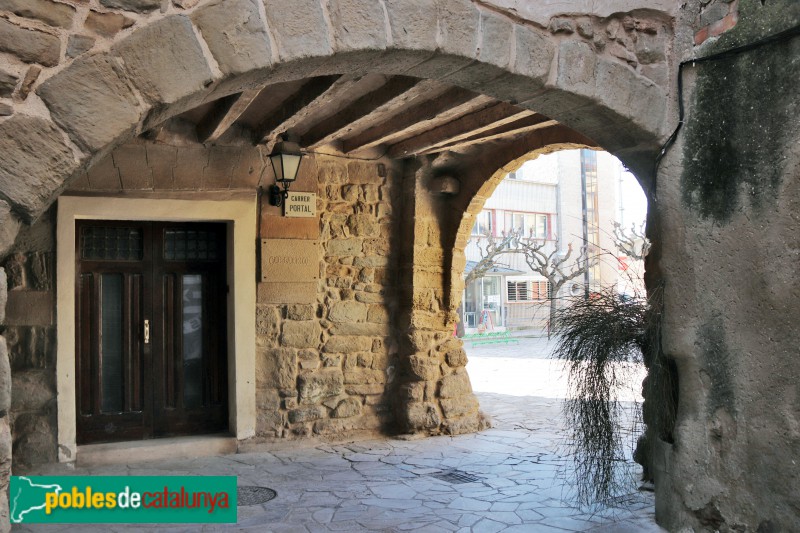 La Fuliola - Portals i voltes de la vila closa (Foto: Albert Esteves, 2019) La Fuliola - Portals i voltes de la vila closa