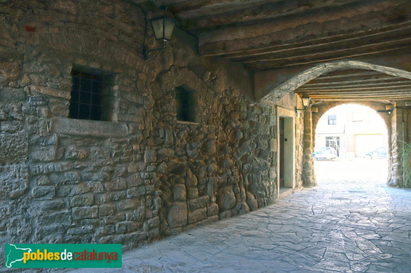 La Fuliola - Portals i voltes de la vila closa (Foto: Albert Esteves, 2019) La Fuliola - Portals i voltes de la vila closa