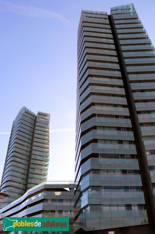 Barcelona - Edificis Illa del Mar (Foto: Albert Esteves, 2019) Barcelona - Edificis Illa del Mar