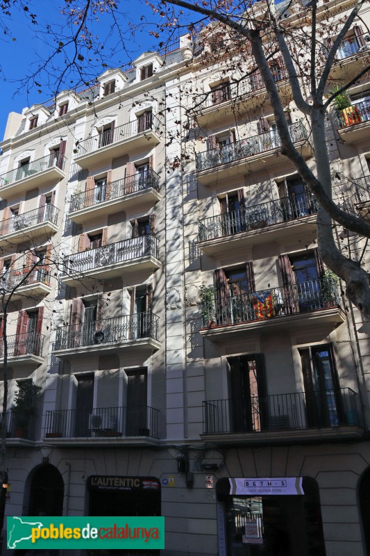 Barcelona - Rambla del Poblenou, 90-92 (Foto: Albert Esteves, 2009) Barcelona - Rambla del Poblenou, 90-92