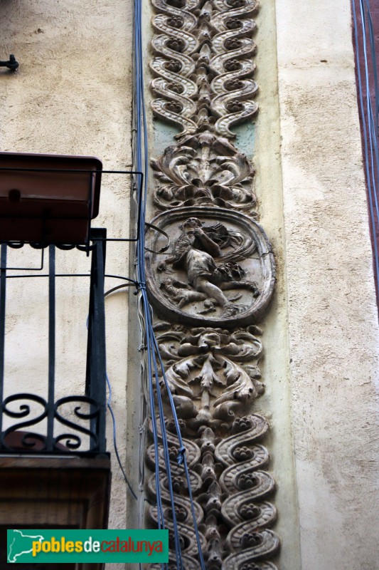 Barcelona - Joaquín Costa, 19 (Foto: Albert Esteves, 2019) Barcelona - Joaquín Costa, 19