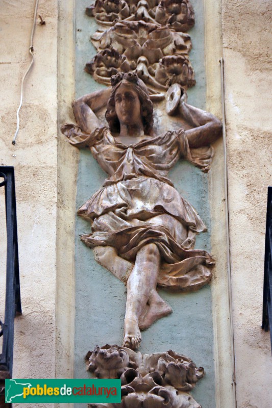 Barcelona - Joaquín Costa, 19 (Foto: Albert Esteves, 2019) Barcelona - Joaquín Costa, 19