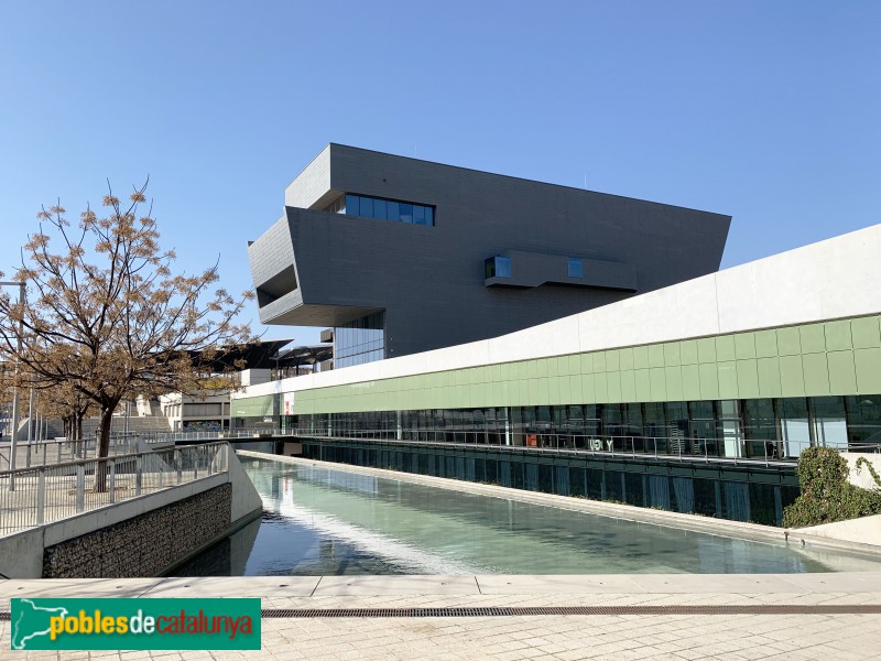 Barcelona - Disseny Hub Barcelona (Foto: Albert Esteves, 2019) Barcelona - Disseny Hub Barcelona