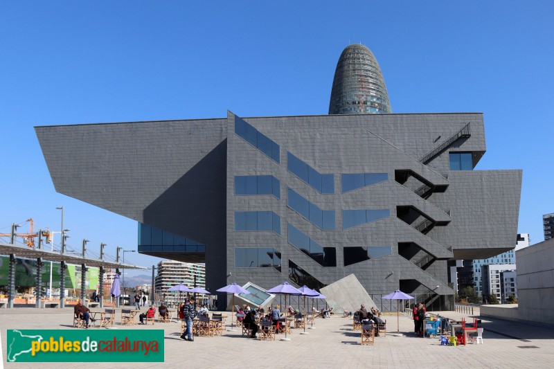 Barcelona - Disseny Hub Barcelona (Foto: Albert Esteves, 2019) Barcelona - Disseny Hub Barcelona