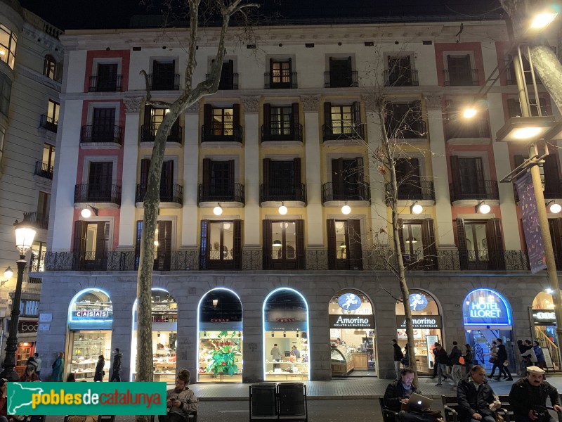 Barcelona - Hotel Lloret, de nit (Foto: Albert Esteves, 2019) Barcelona - Hotel Lloret, de nit