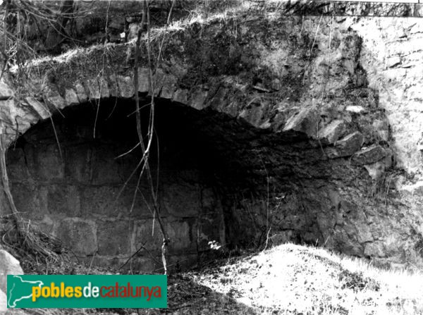 Ossó de Sió - Molí del Torres (Foto: Salvador Palau i Rafecas, Calaix.gencat.cat, 1989) Ossó de Sió - Molí del Torres
