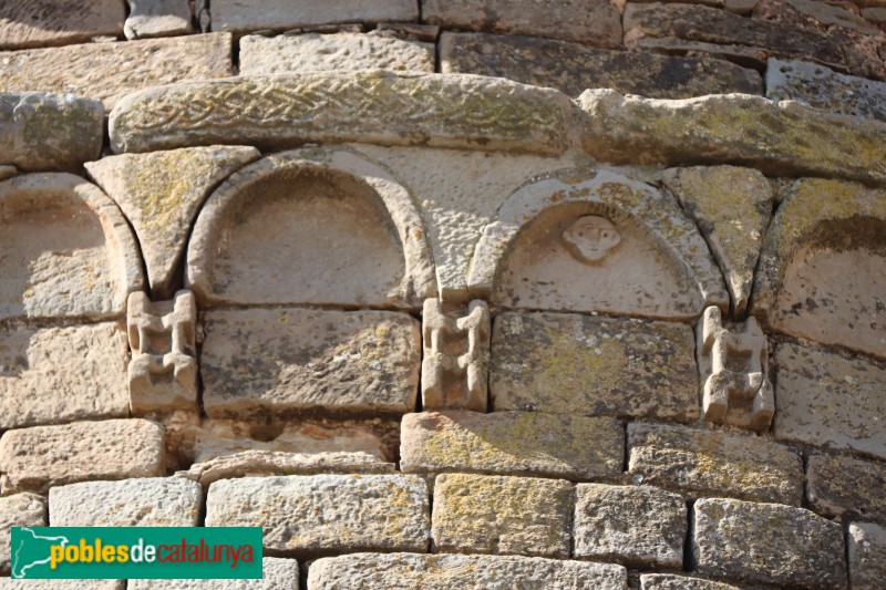 Ossó de Sió - Església de Sant Pere de Bellver d'Ossó (Foto: Albert Esteves, 2019) Ossó de Sió - Església de Sant Pere de Bellver d'Ossó