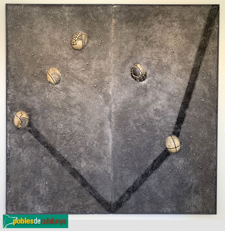 Guinovart - Constel·lació de cendra i caps, 1997 (Foto: Albert Esteves, 2019) Guinovart - Constel·lació de cendra i caps, 1997