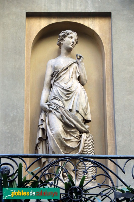 Barcelona - Tallers, 45 (Foto: Albert Esteves, 2019) Barcelona - Tallers, 45