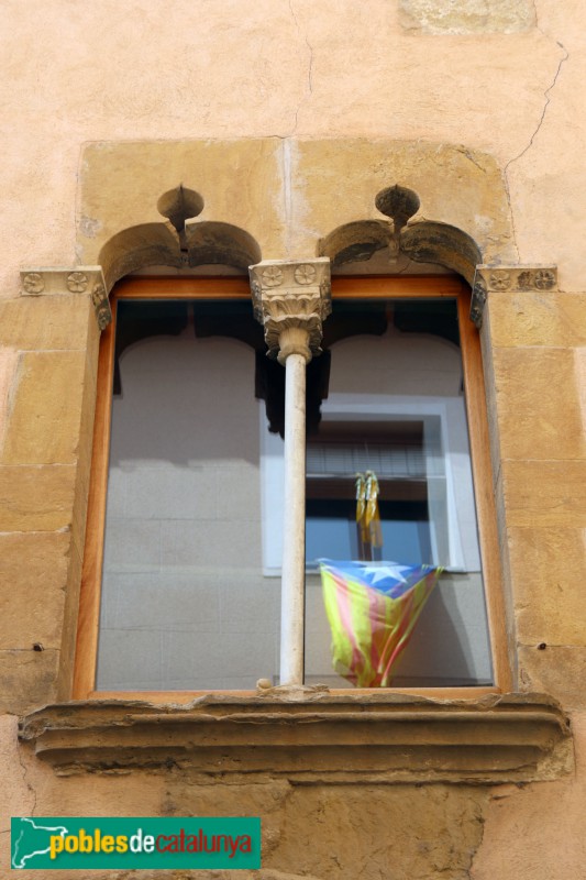 La Bisbal d'Empordà - Casa Caramany