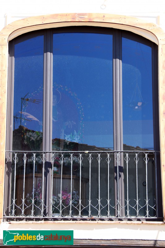 Olesa de Montserrat - Portal de Santa Oliva (Foto: Albert Esteves, 2019) Olesa de Montserrat - Portal de Santa Oliva