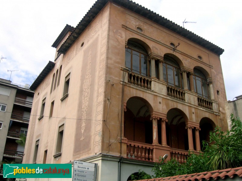 Martorell - Casa Mestres (Foto: Albert Esteves, 2006) Martorell - Casa Mestres