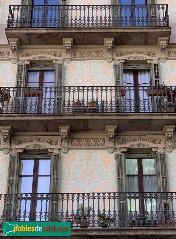 Barcelona - Gran de Gràcia, 227-229 (Foto: Albert Esteves, 2019) Barcelona - Gran de Gràcia, 227-229