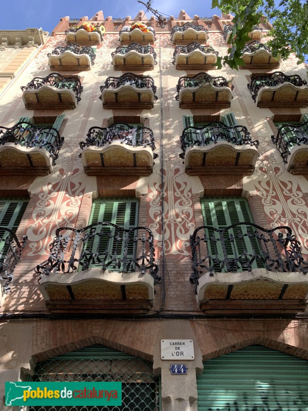 Barcelona - Casa Joan Baptista Rubinat (Or, 44) (Foto: Albert Esteves, 2019) Barcelona - Casa Joan Baptista Rubinat (Or, 44)