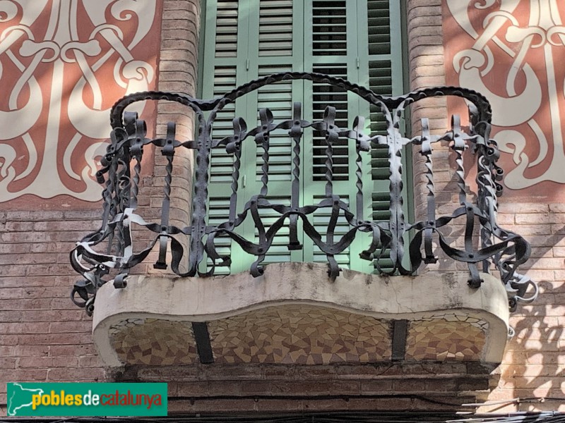 Barcelona - Casa Joan Baptista Rubinat (Or, 44) (Foto: Albert Esteves, 2019) Barcelona - Casa Joan Baptista Rubinat (Or, 44)