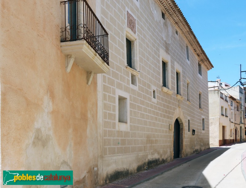 Salomó - Cal Cadernal (Foto: Albert Esteves, 2019) Salomó - Cal Cadernal