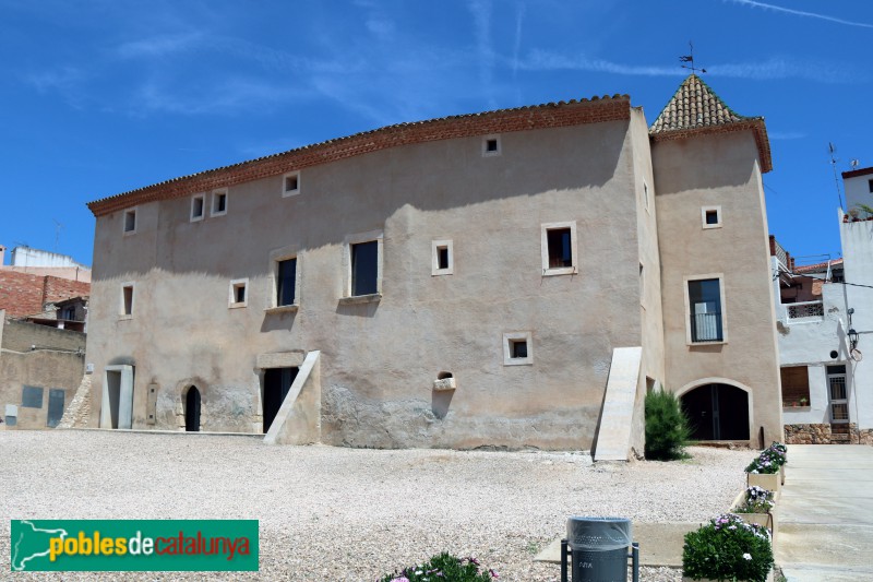 Salomó - Cal Cadernal (Foto: Albert Esteves, 2019) Salomó - Cal Cadernal