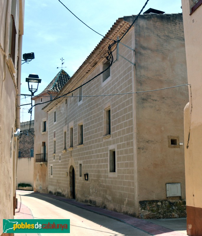 Salomó - Cal Cadernal (Foto: Albert Esteves, 2019) Salomó - Cal Cadernal