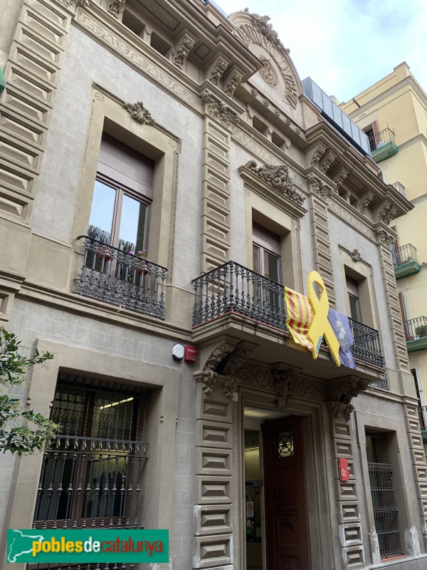 Barcelona - Casino La Violeta (Maspons, 6) (Foto: Albert Esteves, 2019) Barcelona - Casino La Violeta (Maspons, 6)