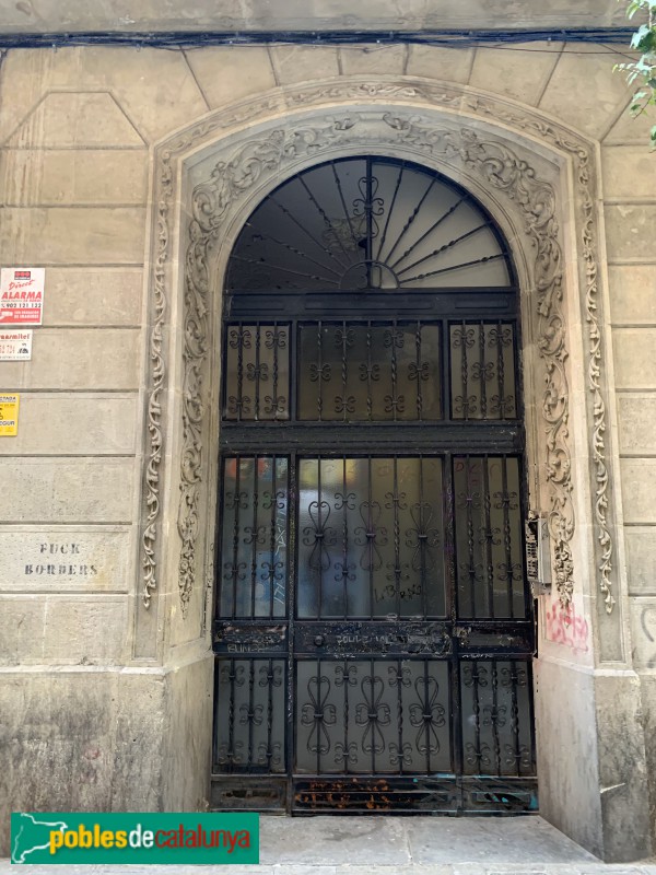 Barcelona - Sant Pau, 28-30 (Foto: Albert Esteves, 2019) Barcelona - Sant Pau, 28-30