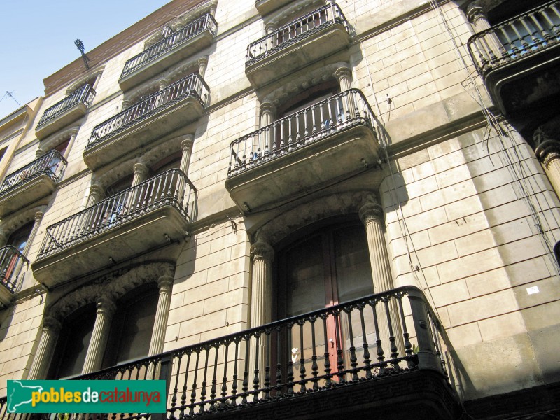 Barcelona - Sant Pau, 28-30 (Foto: Albert Esteves, 2007) Barcelona - Sant Pau, 28-30