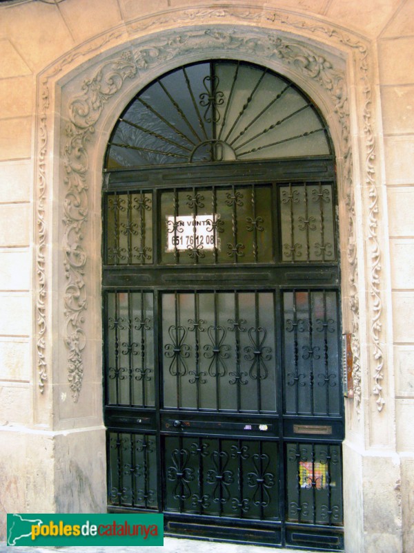 Barcelona - Sant Pau, 28-30 (Foto: Albert Esteves, 2007) Barcelona - Sant Pau, 28-30