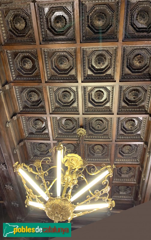 Valls - Farmàcia Viscasillas (Foto: Albert Esteves, 2019) Valls - Farmàcia Viscasillas