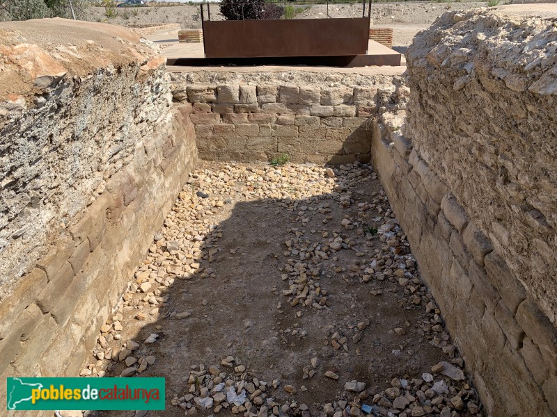 L'Aldea - Cisterna medieval de la Candela (Foto: Albert Esteves, 2019) L'Aldea - Cisterna medieval de la Candela