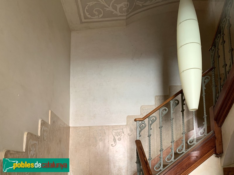 Valls - Ca Cartanyà-Benet, escala (Foto: Albert Esteves, 2019) Valls - Ca Cartanyà-Benet, escala