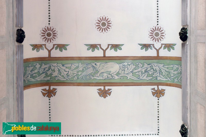 Valls - Ca Cartanyà-Benet, sostre del vestíbul (Foto: Albert Esteves, 2019) Valls - Ca Cartanyà-Benet, sostre del vestíbul