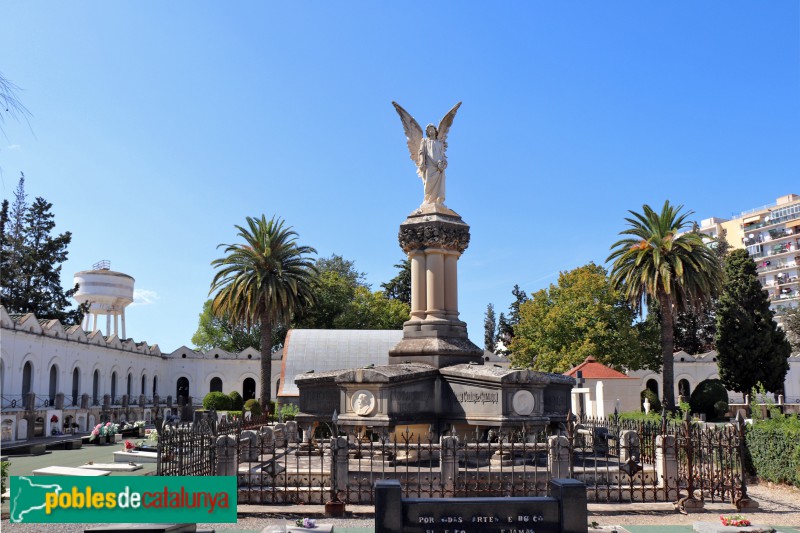 Valls - Cementiri de Valls, sepulcre Massó (Foto: Albert Esteves, 2019) Valls - Cementiri de Valls, sepulcre Massó